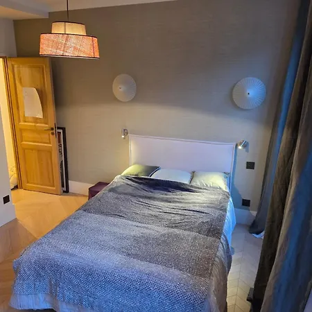 Design And Absolute Comfort, Paris